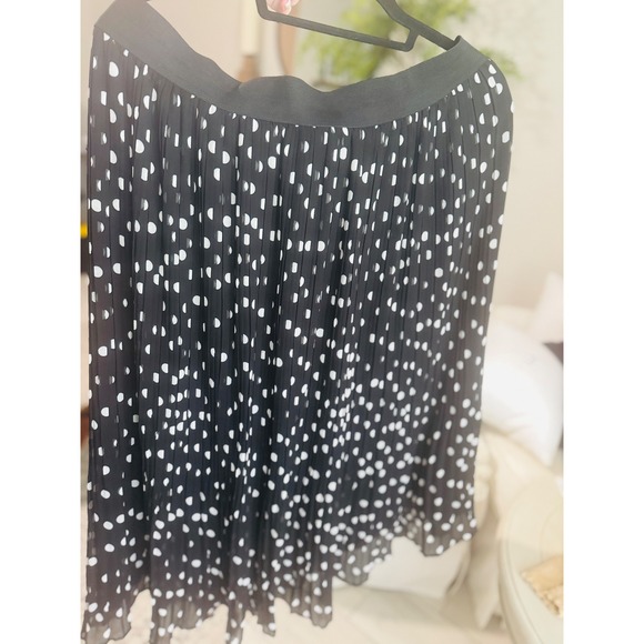 Torrid Black White Polka Dot Pleated Midi Skirt Plus Size Career Party SZ 26 - Picture 6 of 8